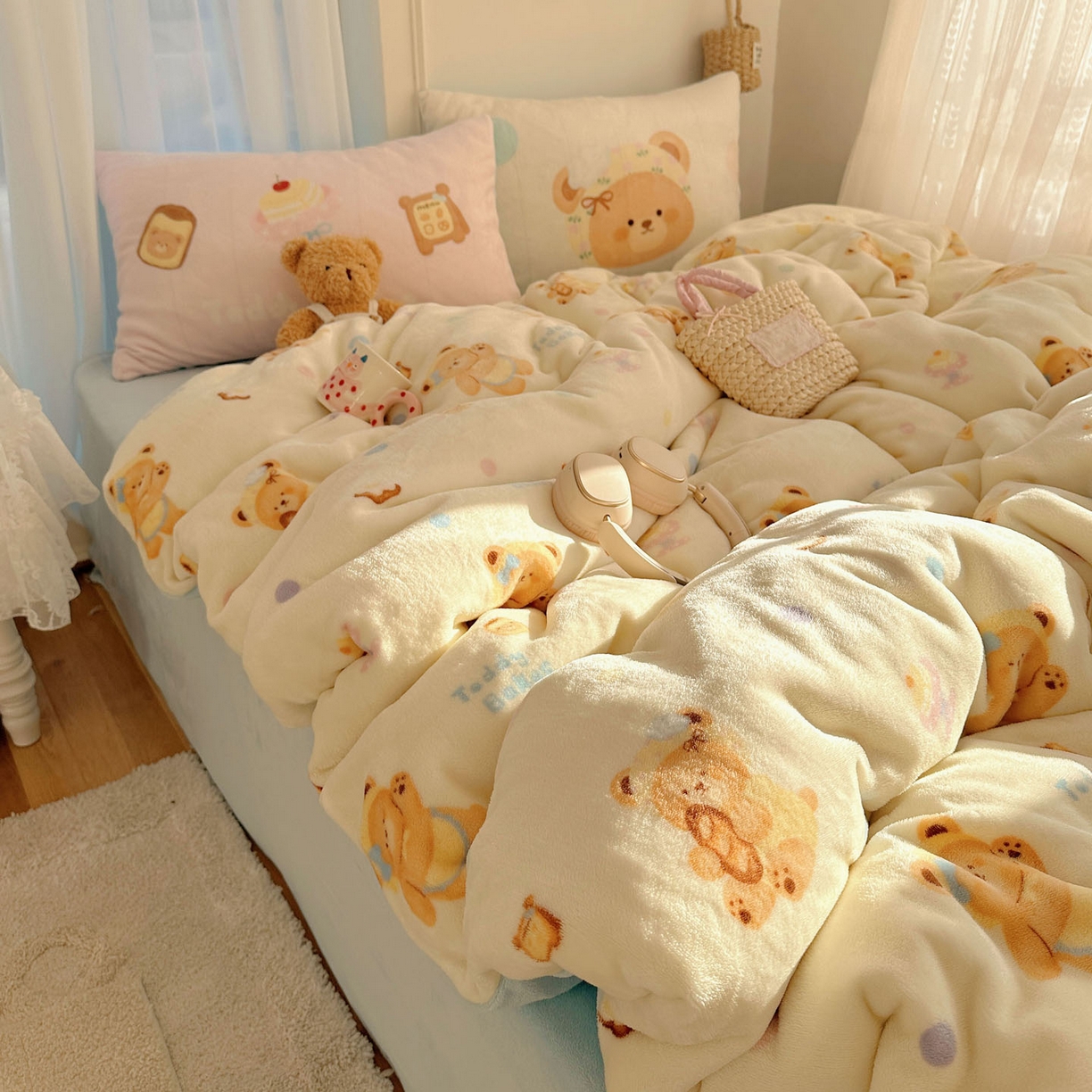 91家纺网 家纺一手货源 找家纺 美乐迪家纺 2025秋冬新款牛奶绒四件套 烘培熊