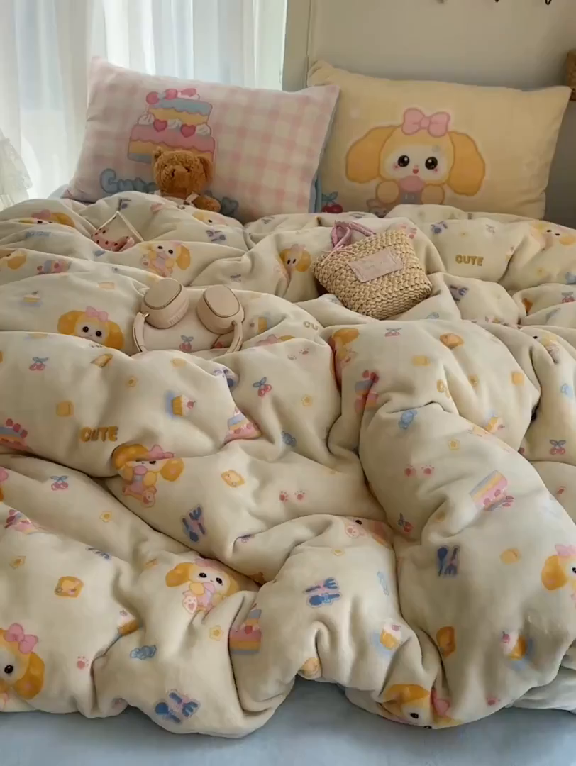 91家纺网 家纺一手货源 找家纺 美乐迪家纺 2025秋冬新款牛奶绒四件套 黄油小狗