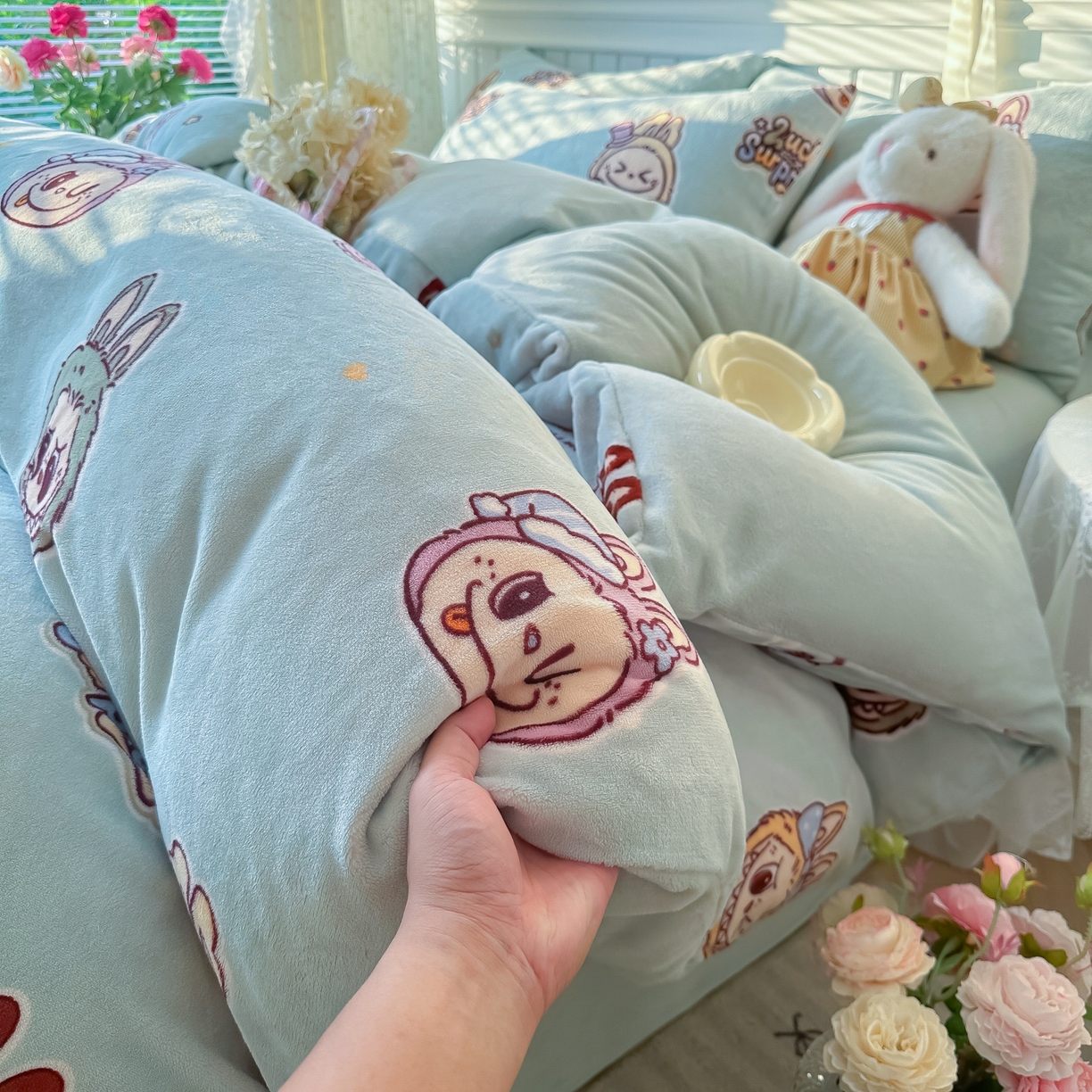 91家纺网 家纺一手货源 找家纺 韩巢家纺 2025新款高克重印花牛奶绒床品四件套 拉布布