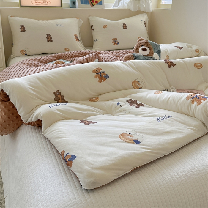 91家纺网 家纺一手货源 找家纺 暖生活 2025新款针织棉豆豆绒大豆秋冬被 被子被芯 面包圈圈