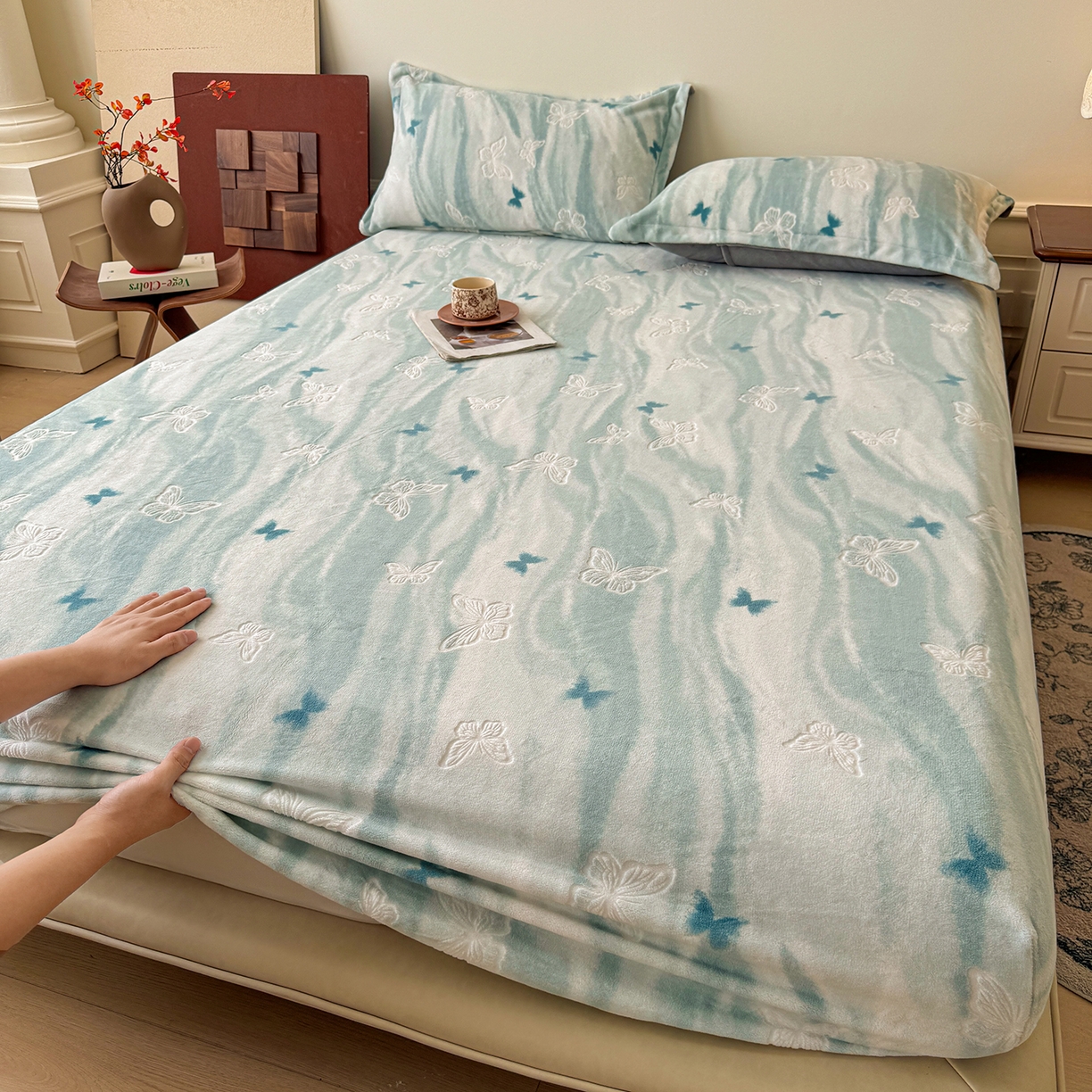 LIFE.丽芙 2025秋冬新款A类牛奶绒230g立体雕花加厚单层床笠单件床垫子保护套罩子三件套 镜花蝶梦-绿