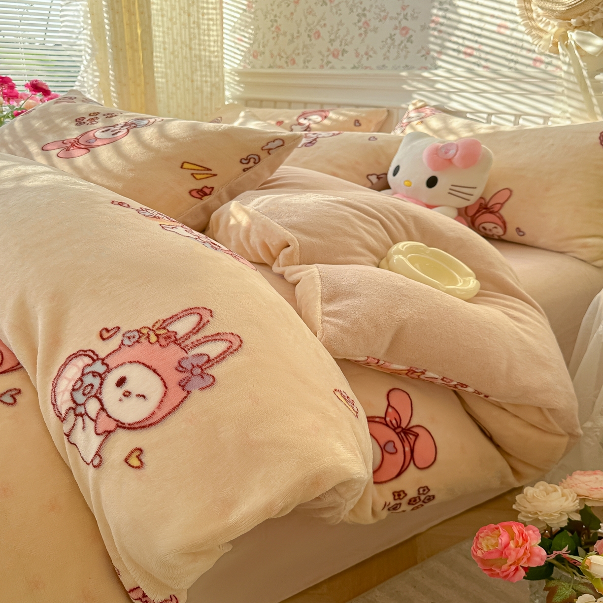 91家纺网 家纺一手货源 找家纺 韩巢家纺 2025新款高克重印花牛奶绒床品四件套 美乐蒂