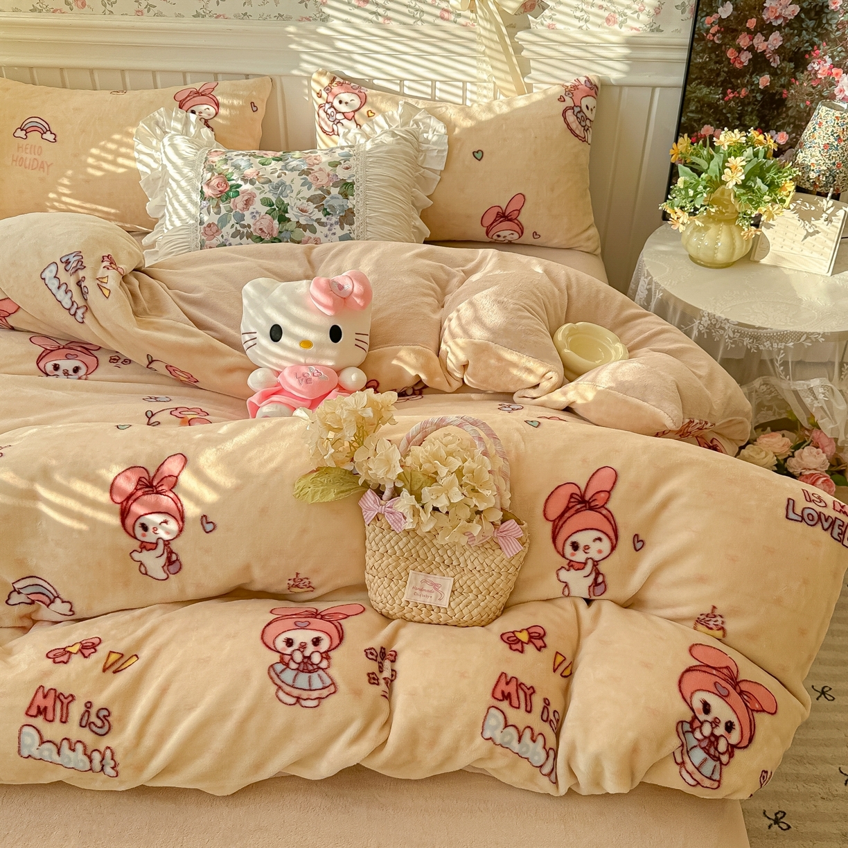 91家纺网 家纺一手货源 找家纺 韩巢家纺 2025新款高克重印花牛奶绒床品四件套 美乐蒂