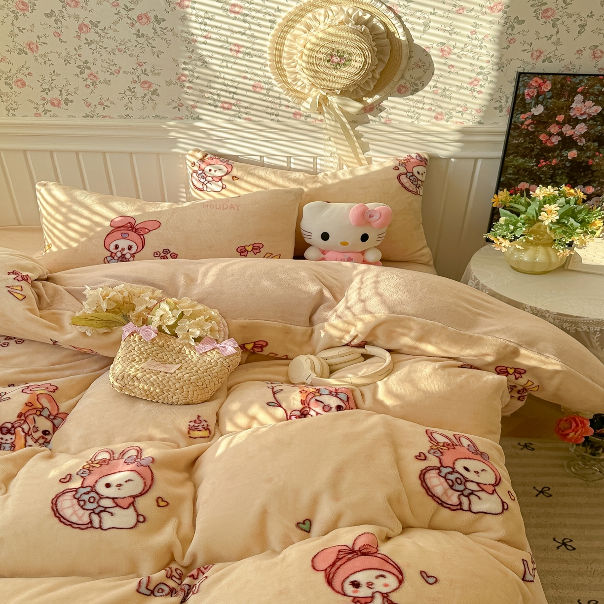 91家纺网 家纺一手货源 找家纺 韩巢家纺 2025新款高克重印花牛奶绒床品四件套 美乐蒂