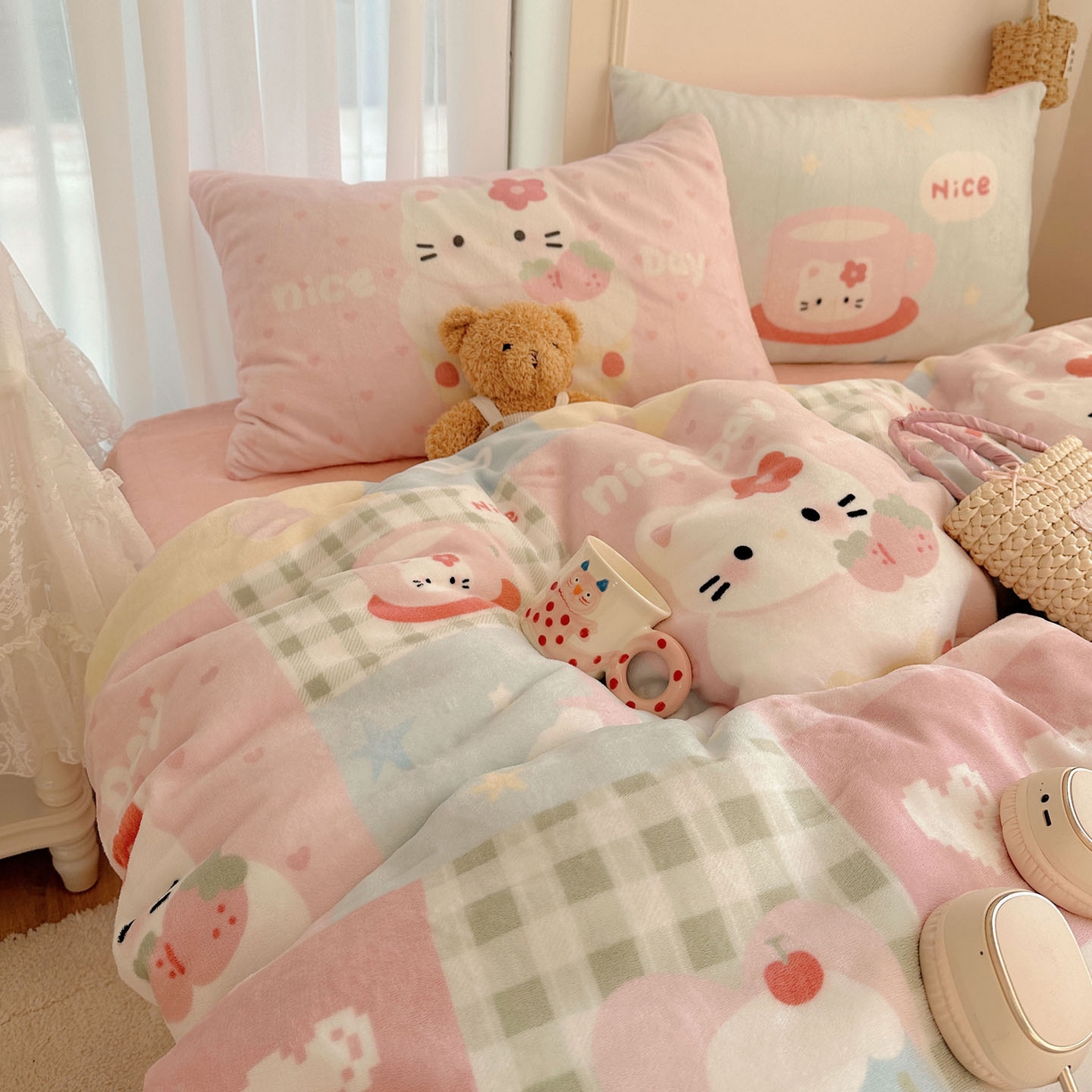 91家纺网 家纺一手货源 找家纺 美乐迪家纺 2025秋冬新款牛奶绒四件套 猫咪日记