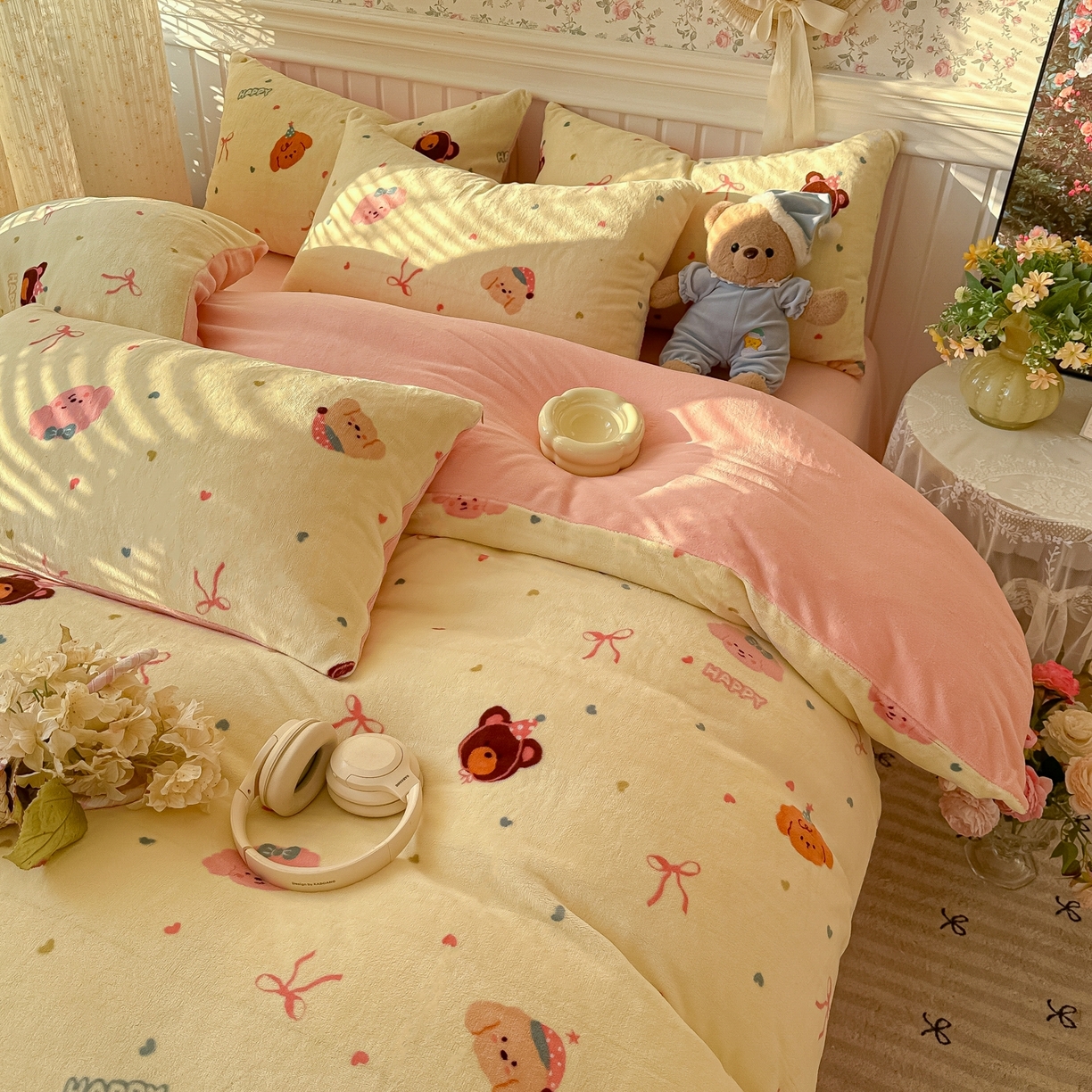 91家纺网 家纺一手货源 找家纺 韩巢家纺 2025新款高克重印花牛奶绒床品四件套 美梦