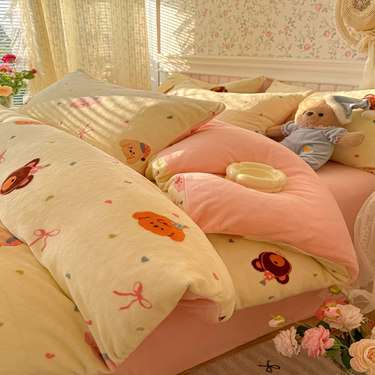 91家纺网 家纺一手货源 找家纺 韩巢家纺 2025新款高克重印花牛奶绒床品四件套 美梦