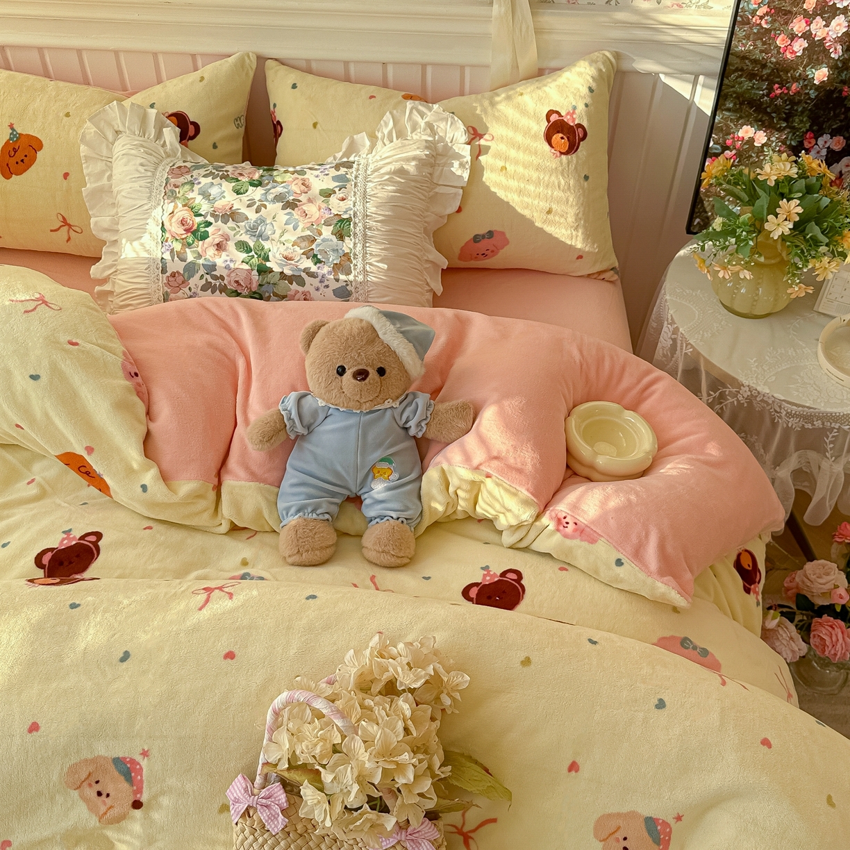 91家纺网 家纺一手货源 找家纺 韩巢家纺 2025新款高克重印花牛奶绒床品四件套 美梦