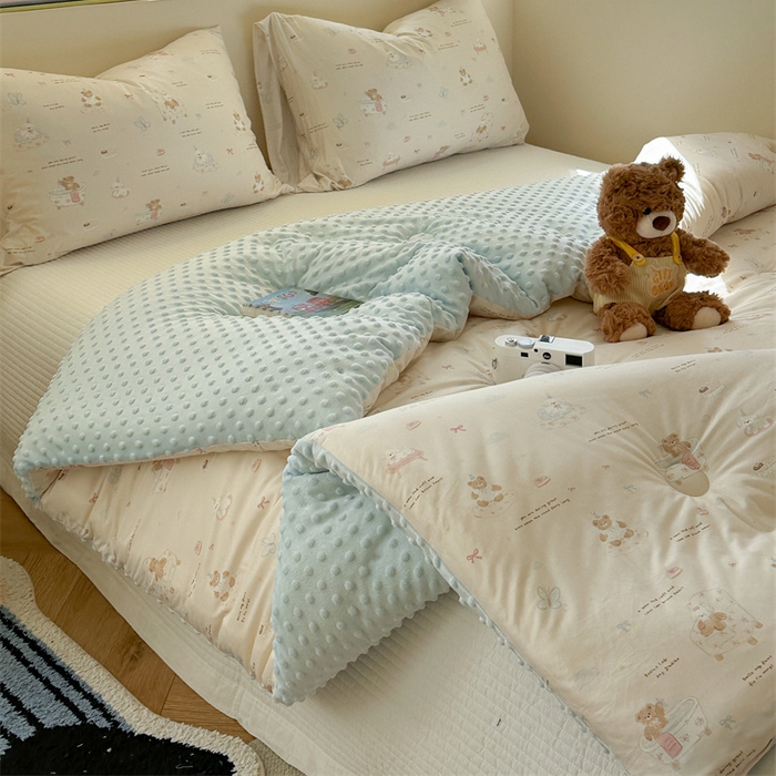 91家纺网 家纺一手货源 找家纺 暖生活 2025新款针织棉豆豆绒大豆秋冬被 被子被芯 泡澡熊