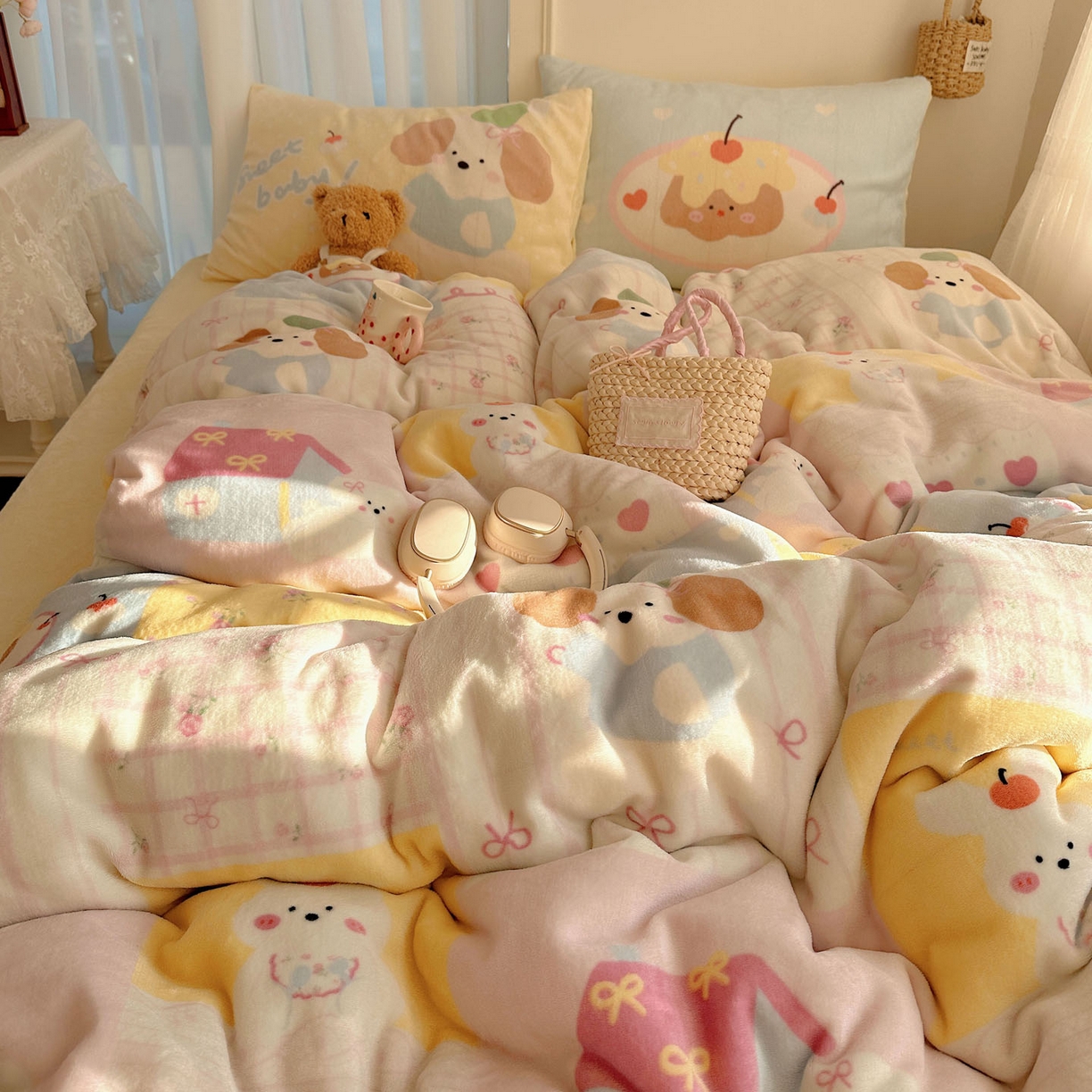 91家纺网 家纺一手货源 找家纺 美乐迪家纺 2025秋冬新款牛奶绒四件套 拼接小狗