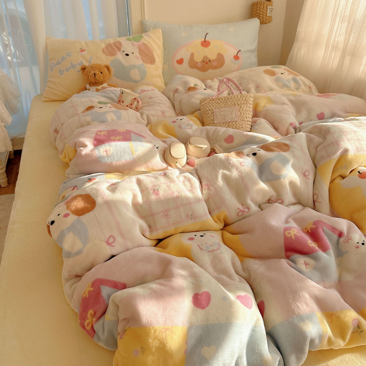 91家纺网 家纺一手货源 找家纺 美乐迪家纺 2025秋冬新款牛奶绒四件套 拼接小狗