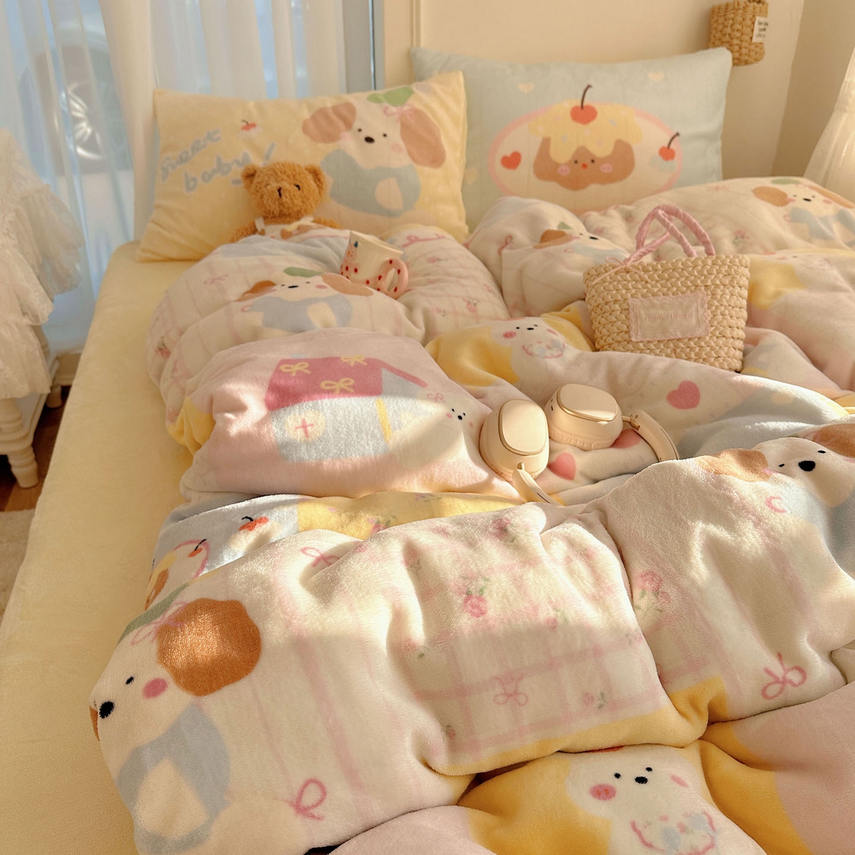 91家纺网 家纺一手货源 找家纺 美乐迪家纺 2025秋冬新款牛奶绒四件套 拼接小狗