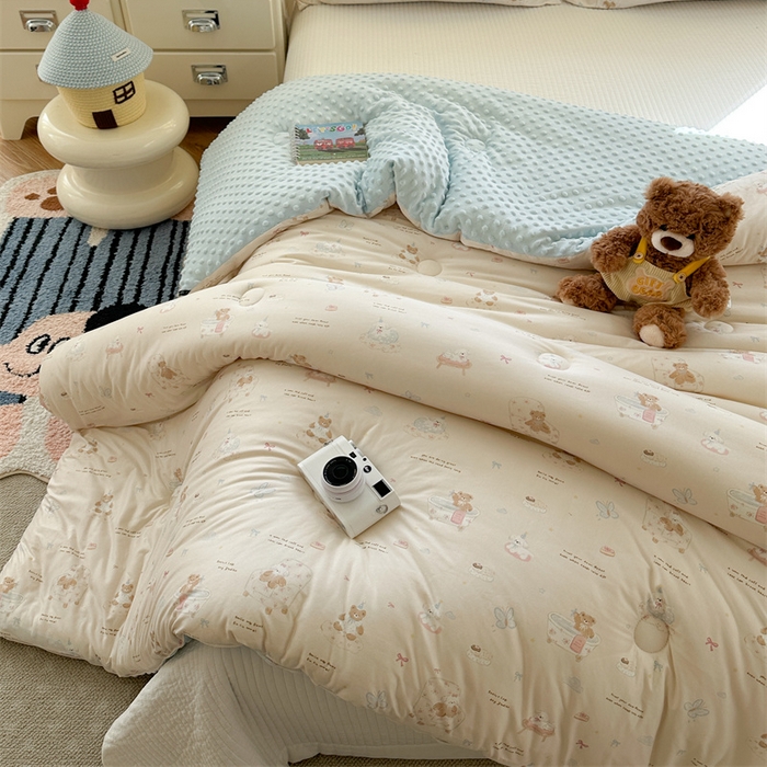 91家纺网 家纺一手货源 找家纺 暖生活 2025新款针织棉豆豆绒大豆秋冬被 被子被芯 泡澡熊