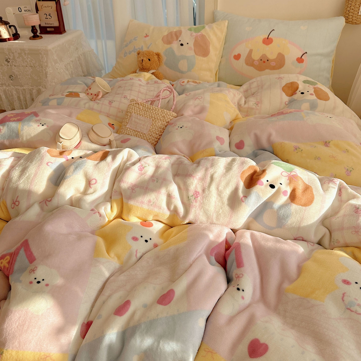 91家纺网 家纺一手货源 找家纺 美乐迪家纺 2025秋冬新款牛奶绒四件套 拼接小狗