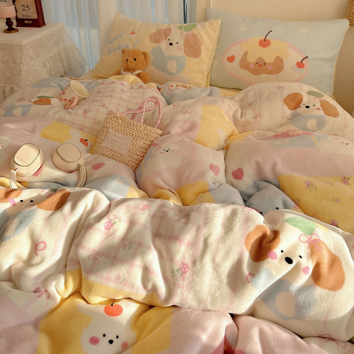 91家纺网 家纺一手货源 找家纺 美乐迪家纺 2025秋冬新款牛奶绒四件套 拼接小狗