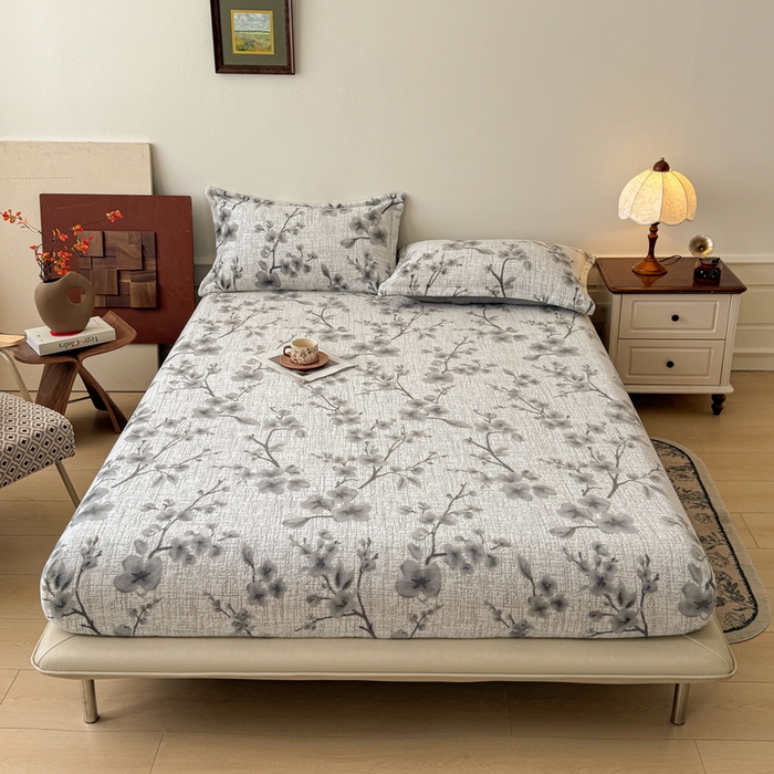 91家纺网 家纺一手货源 找家纺 LIFE.丽芙 2025秋冬新款A类牛奶绒230g立体雕花加厚单层床笠单件床垫子保护套罩子三件套 琳瑜陌语-灰