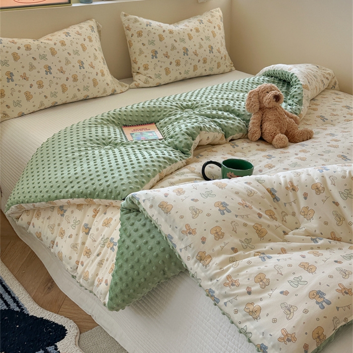 91家纺网 家纺一手货源 找家纺 暖生活 2025新款针织棉豆豆绒大豆秋冬被 被子被芯 气球小狗