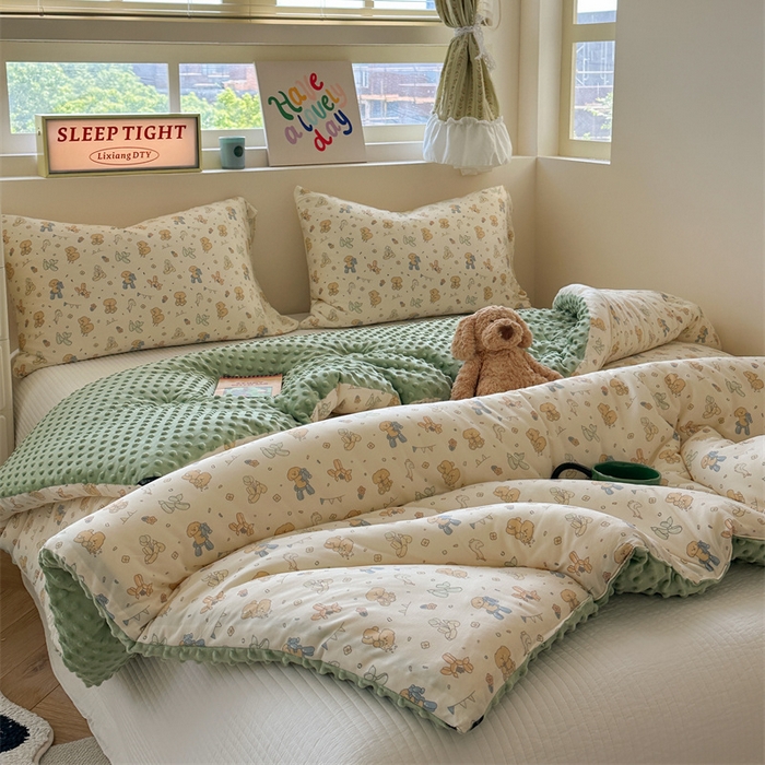 91家纺网 家纺一手货源 找家纺 暖生活 2025新款针织棉豆豆绒大豆秋冬被 被子被芯 气球小狗