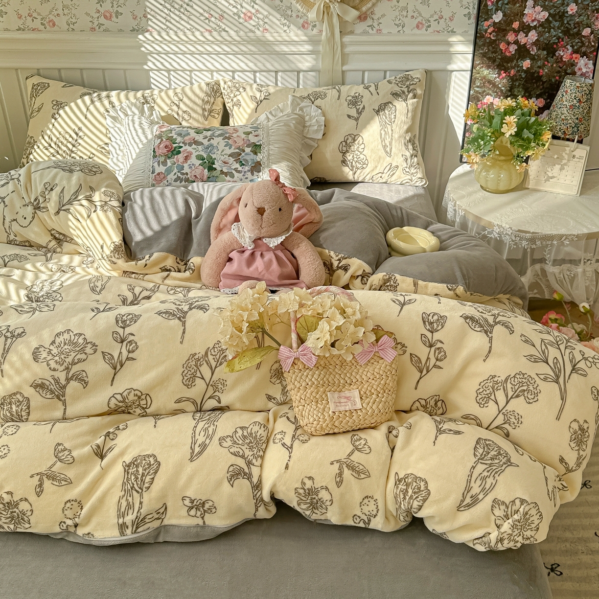 91家纺网 家纺一手货源 找家纺 韩巢家纺 2025新款高克重印花牛奶绒床品四件套 免斯基