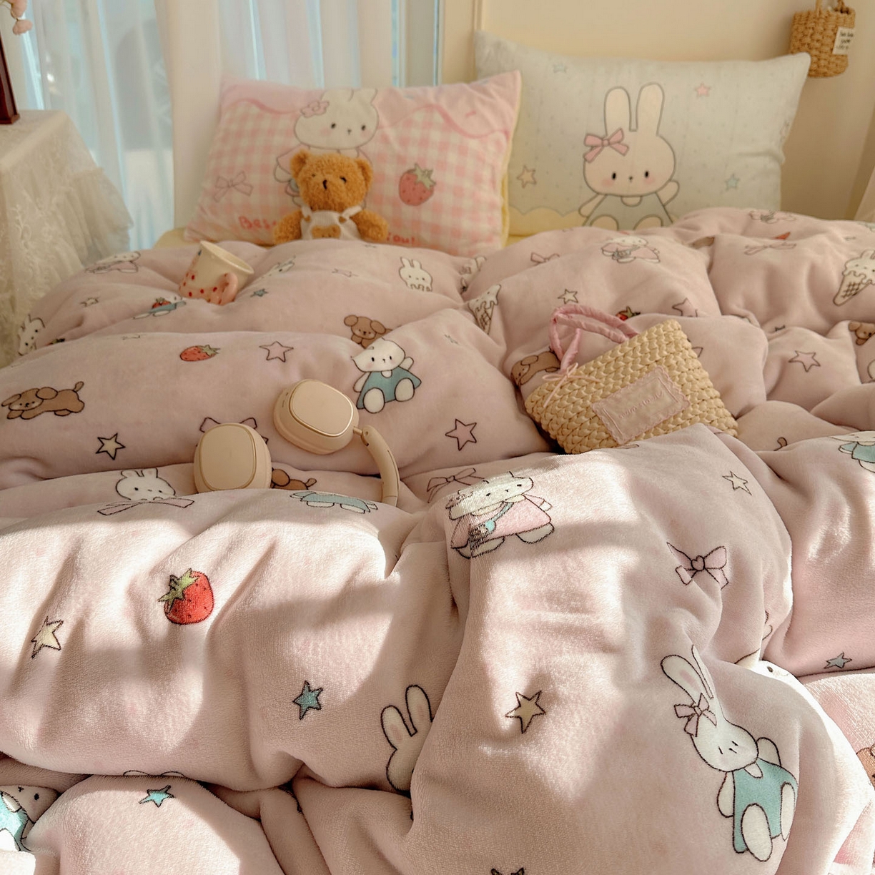 91家纺网 家纺一手货源 找家纺 美乐迪家纺 2025秋冬新款牛奶绒四件套 甜品小兔