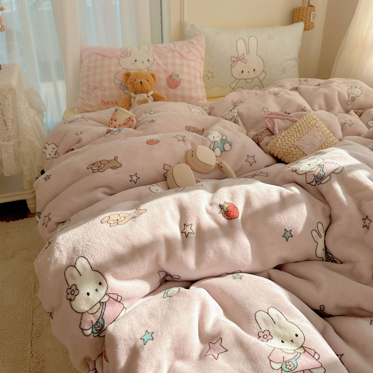 91家纺网 家纺一手货源 找家纺 美乐迪家纺 2025秋冬新款牛奶绒四件套 甜品小兔