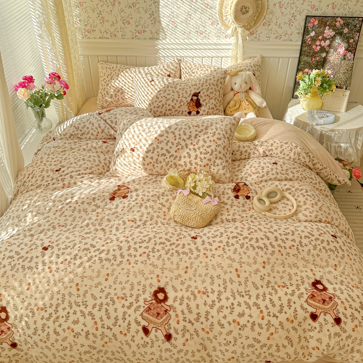 91家纺网 家纺一手货源 找家纺 韩巢家纺 2025新款高克重印花牛奶绒床品四件套 甜美女孩