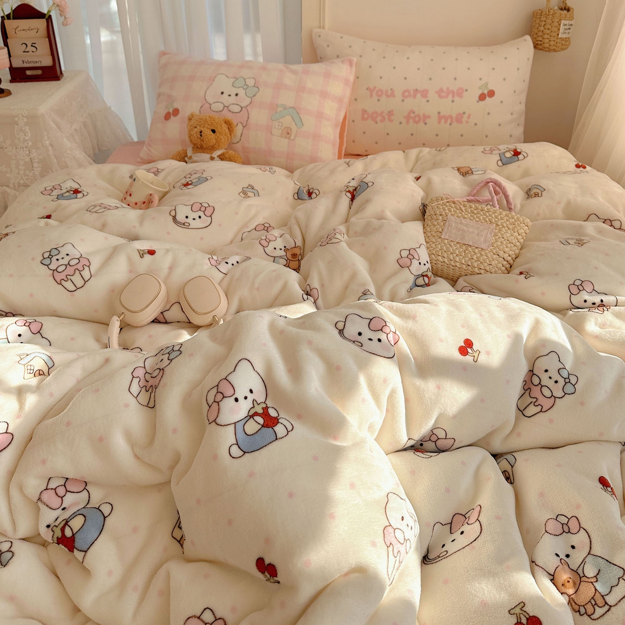 91家纺网 家纺一手货源 找家纺 美乐迪家纺 2025秋冬新款牛奶绒四件套 小猫的家