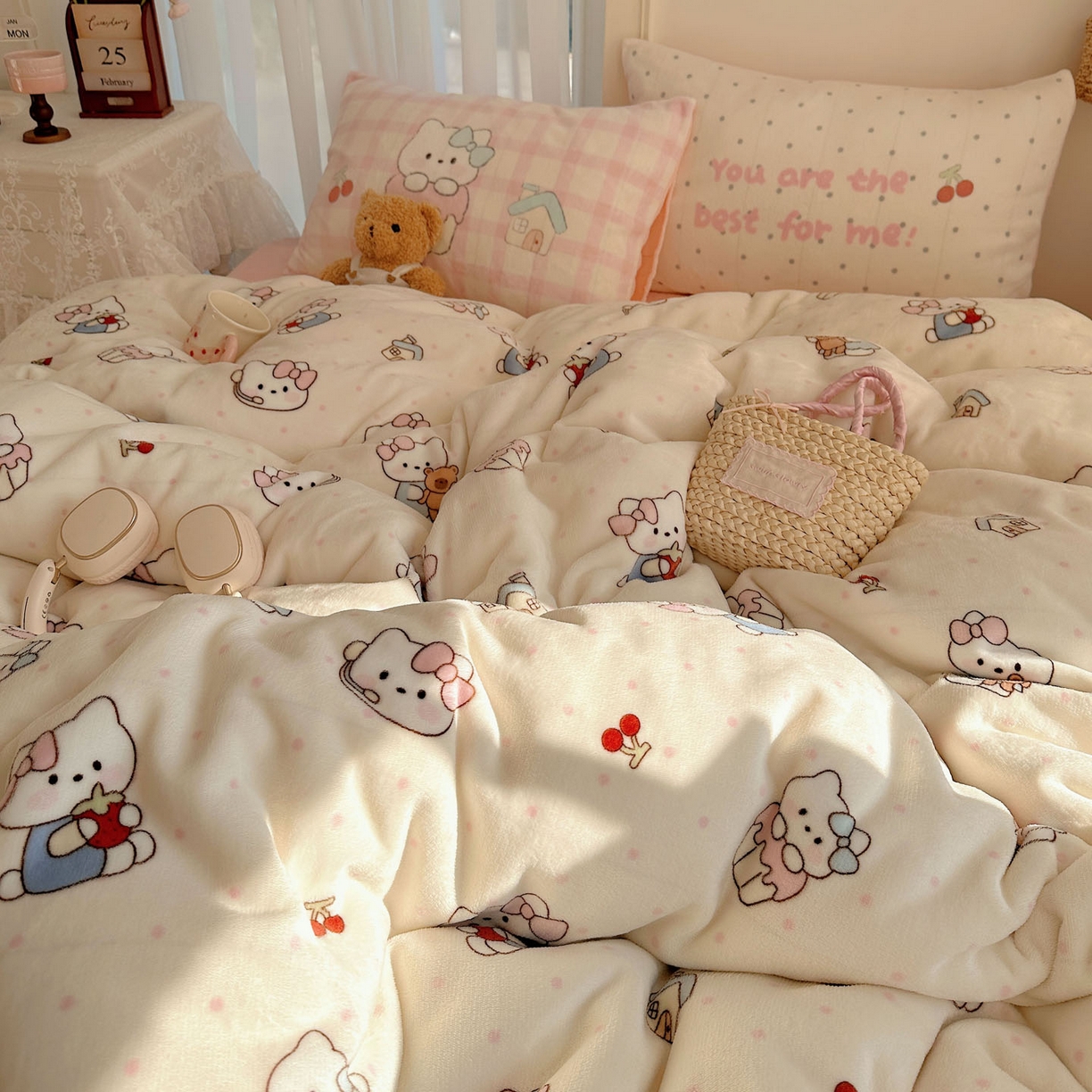 91家纺网 家纺一手货源 找家纺 美乐迪家纺 2025秋冬新款牛奶绒四件套 小猫的家