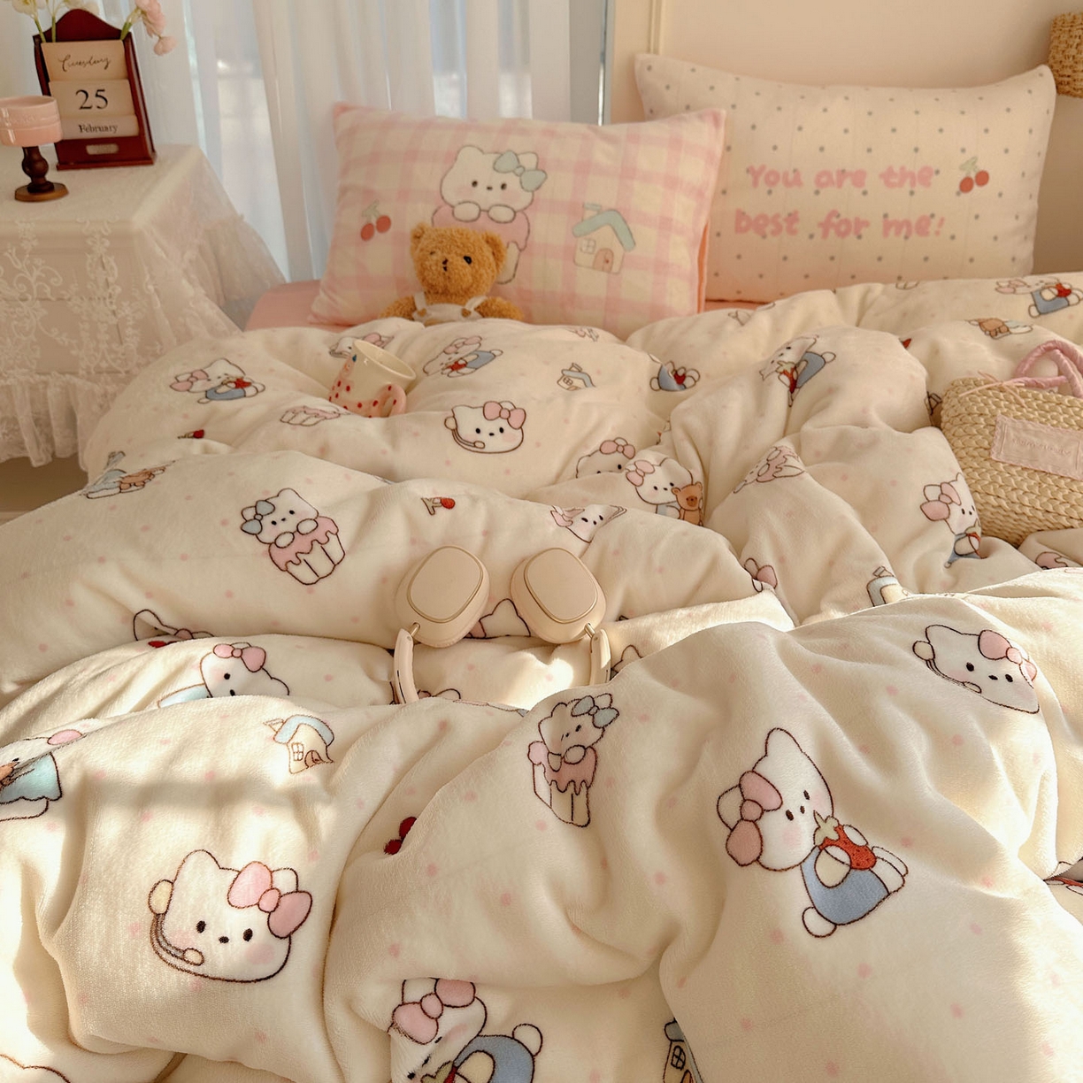 91家纺网 家纺一手货源 找家纺 美乐迪家纺 2025秋冬新款牛奶绒四件套 小猫的家