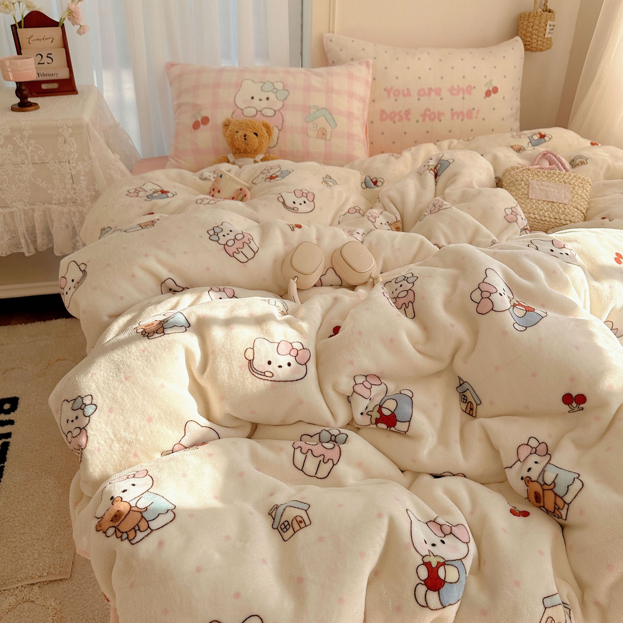 91家纺网 家纺一手货源 找家纺 美乐迪家纺 2025秋冬新款牛奶绒四件套 小猫的家