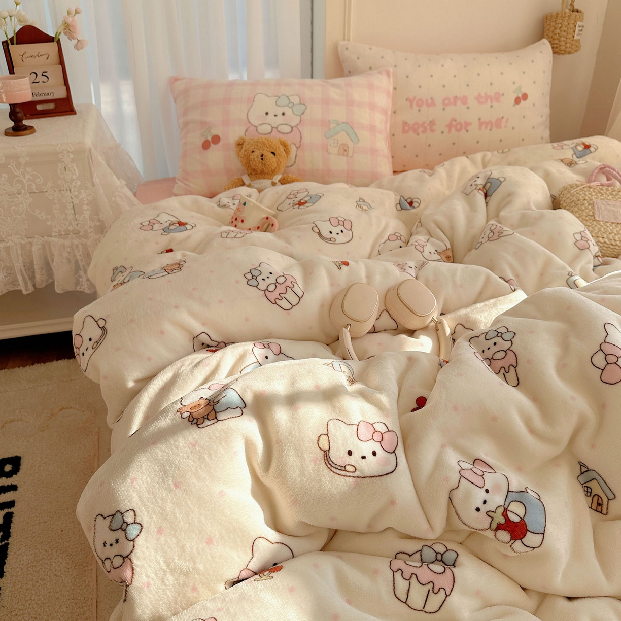 91家纺网 家纺一手货源 找家纺 美乐迪家纺 2025秋冬新款牛奶绒四件套 小猫的家