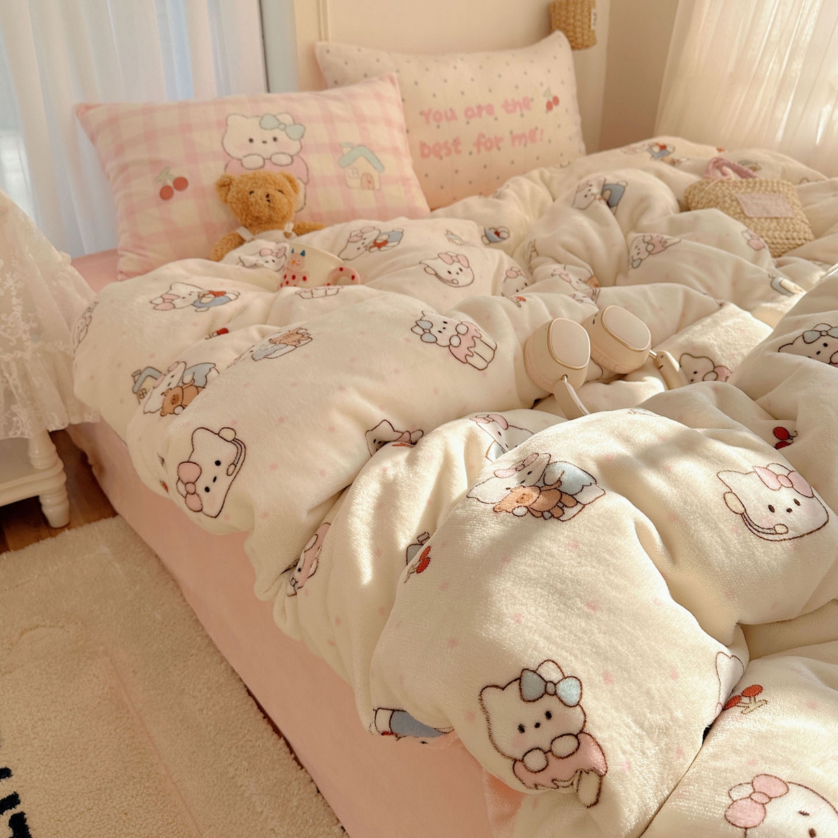 91家纺网 家纺一手货源 找家纺 美乐迪家纺 2025秋冬新款牛奶绒四件套 小猫的家