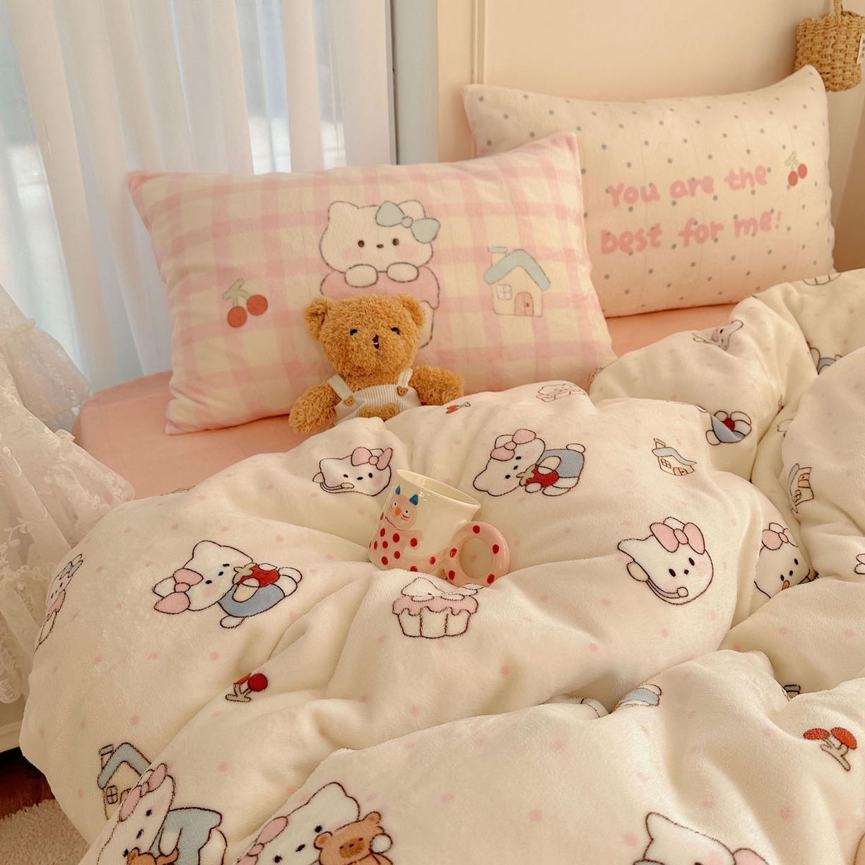 91家纺网 家纺一手货源 找家纺 美乐迪家纺 2025秋冬新款牛奶绒四件套 小猫的家