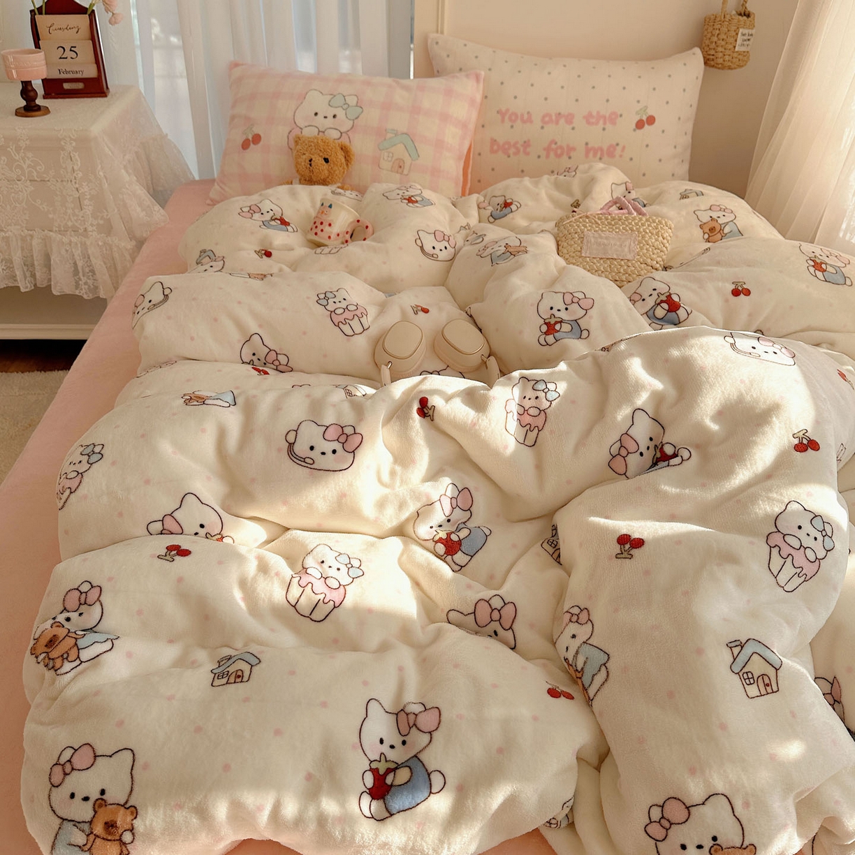 91家纺网 家纺一手货源 找家纺 美乐迪家纺 2025秋冬新款牛奶绒四件套 小猫的家