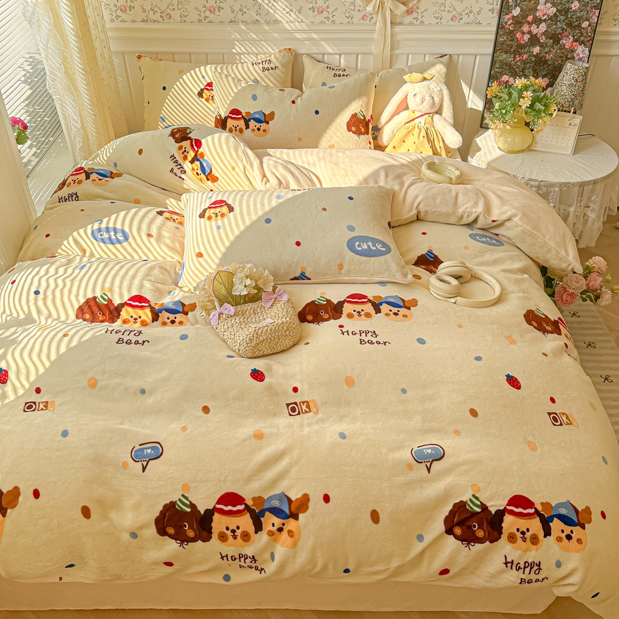 91家纺网 家纺一手货源 找家纺 韩巢家纺 2025新款高克重印花牛奶绒床品四件套 旺旺狗