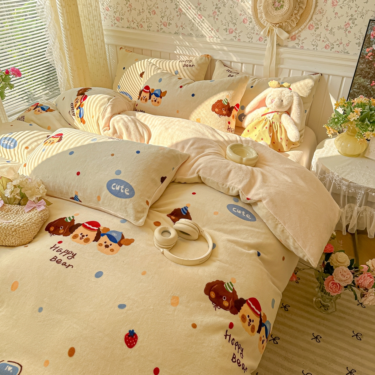 91家纺网 家纺一手货源 找家纺 韩巢家纺 2025新款高克重印花牛奶绒床品四件套 旺旺狗