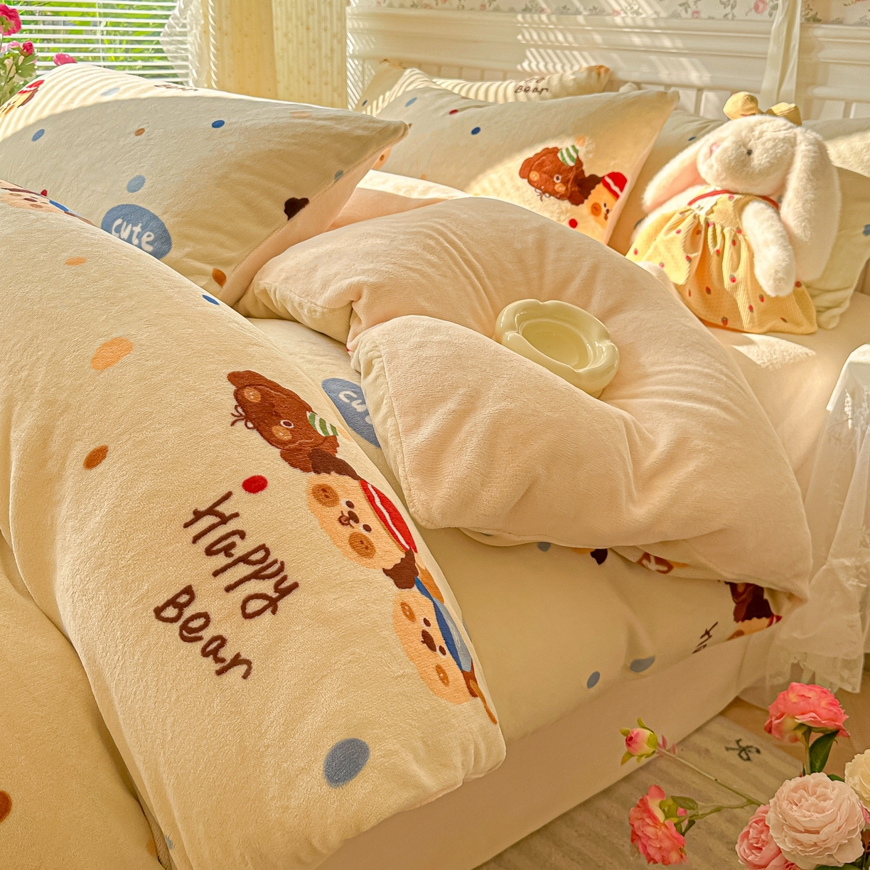 91家纺网 家纺一手货源 找家纺 韩巢家纺 2025新款高克重印花牛奶绒床品四件套 旺旺狗