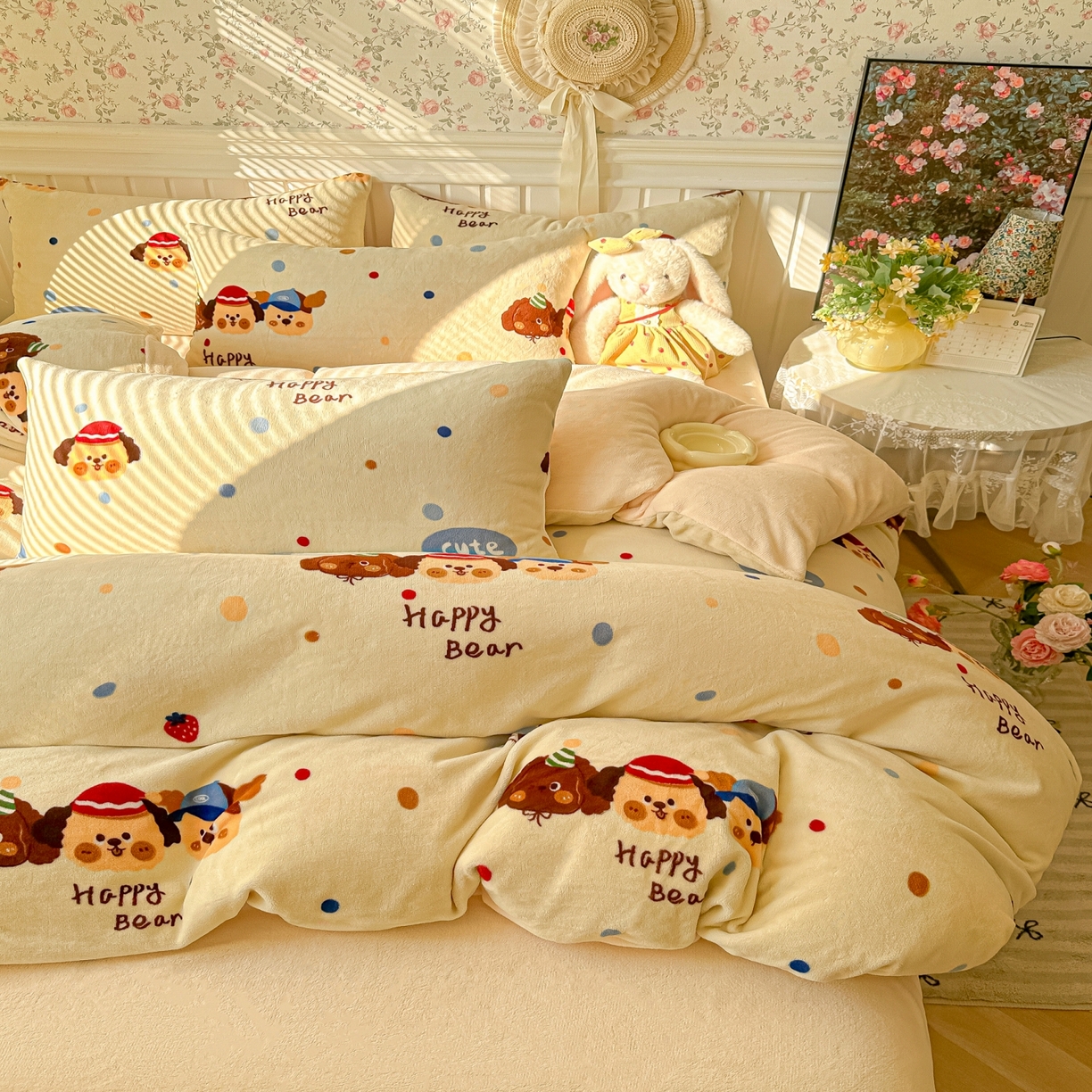 91家纺网 家纺一手货源 找家纺 韩巢家纺 2025新款高克重印花牛奶绒床品四件套 旺旺狗