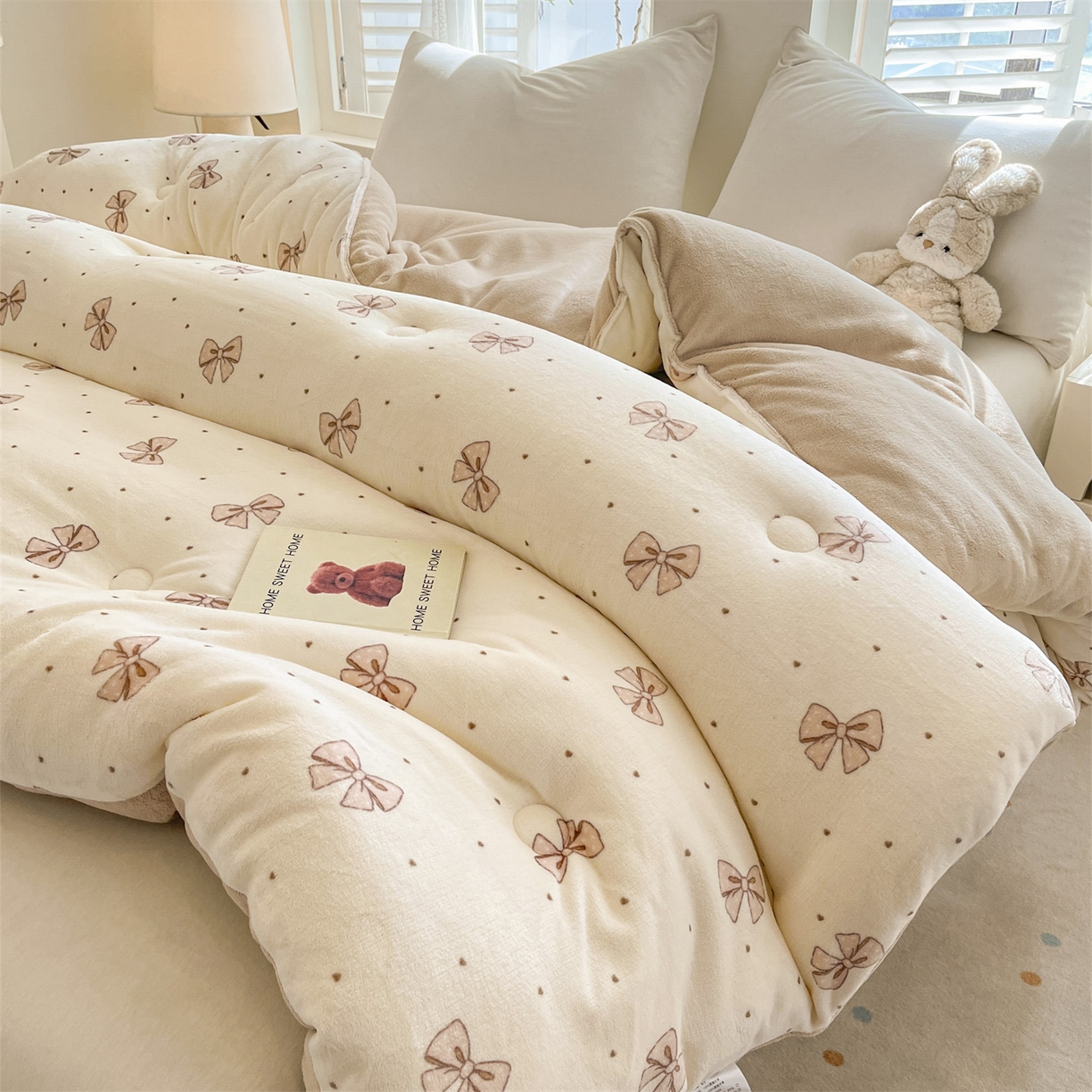 91家纺网 家纺一手货源 找家纺 （总）换种生活 2025新款A类牛奶绒夹棉冬被被子被芯