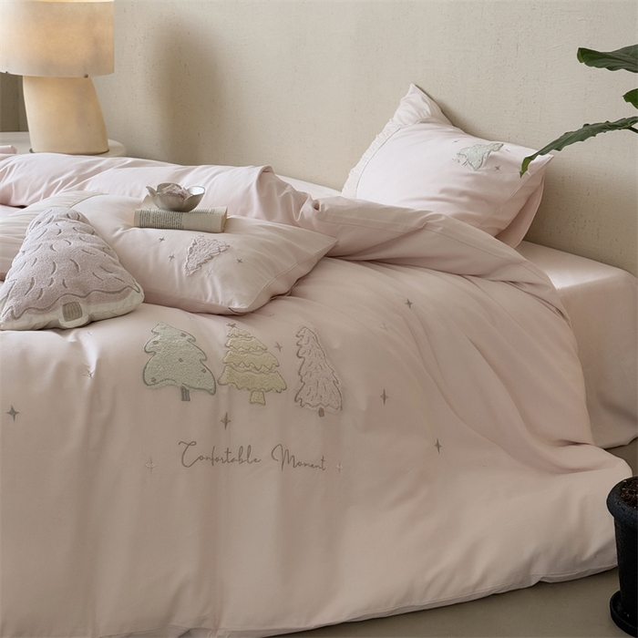 91家纺网 家纺一手货源 找家纺 （总）鹿班家居 2025新款秋冬款100S全棉磨毛毛巾绣系列四件套-椰树奶冻（标准会员-20元）