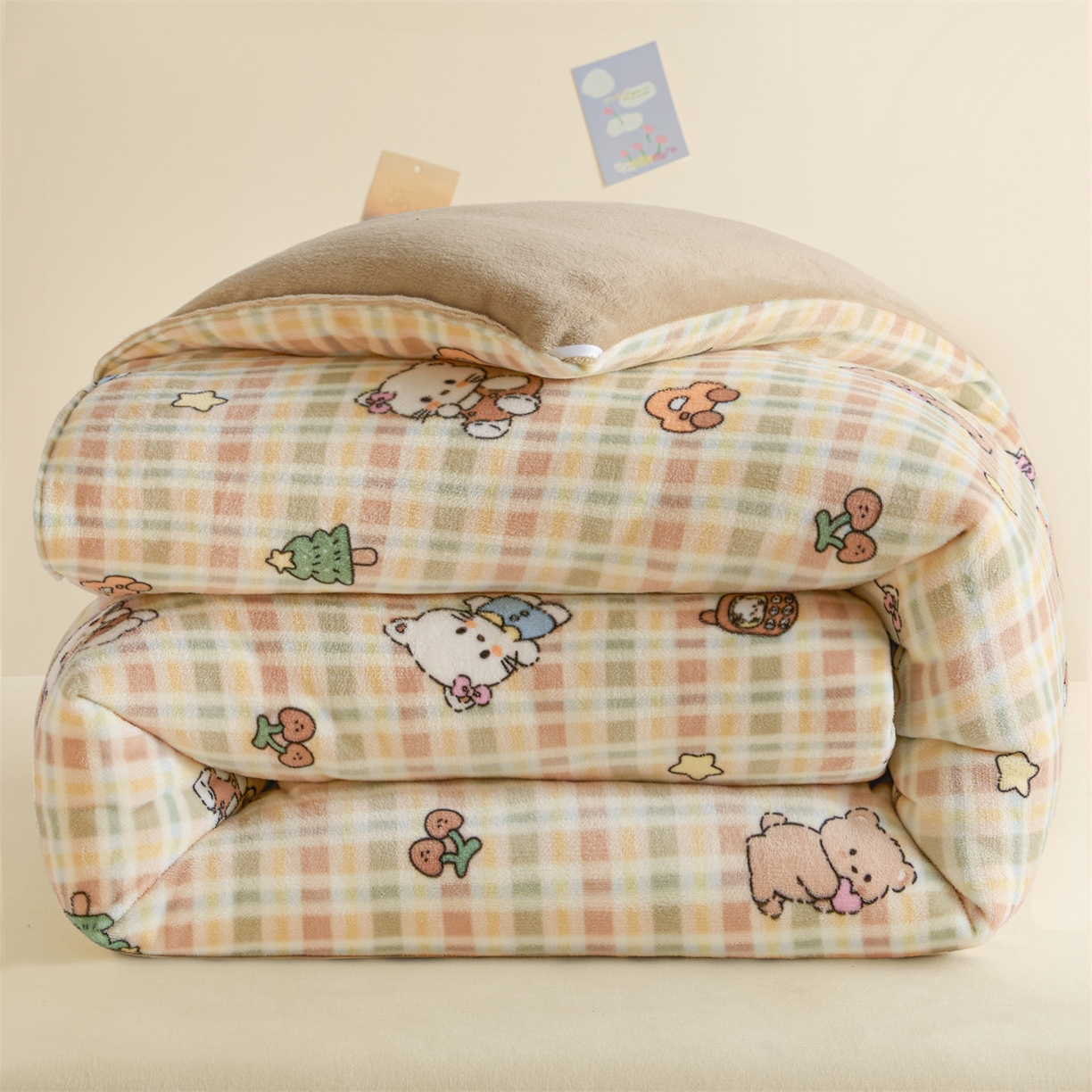 91家纺网 家纺一手货源 找家纺 换种生活 2025新款A类牛奶绒夹棉冬被被子被芯 假日喵喵