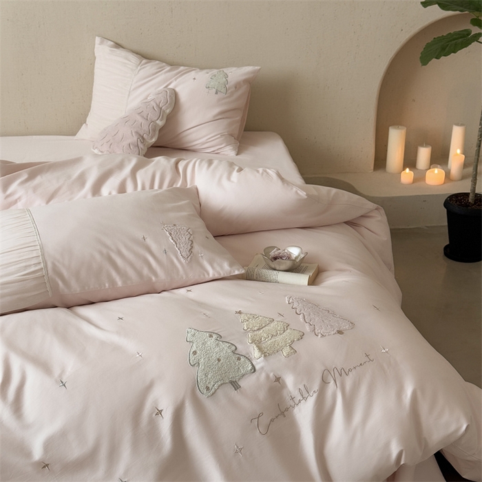 91家纺网 家纺一手货源 找家纺 （总）鹿班家居 2025新款秋冬款100S全棉磨毛毛巾绣系列四件套-椰树奶冻（标准会员-20元）