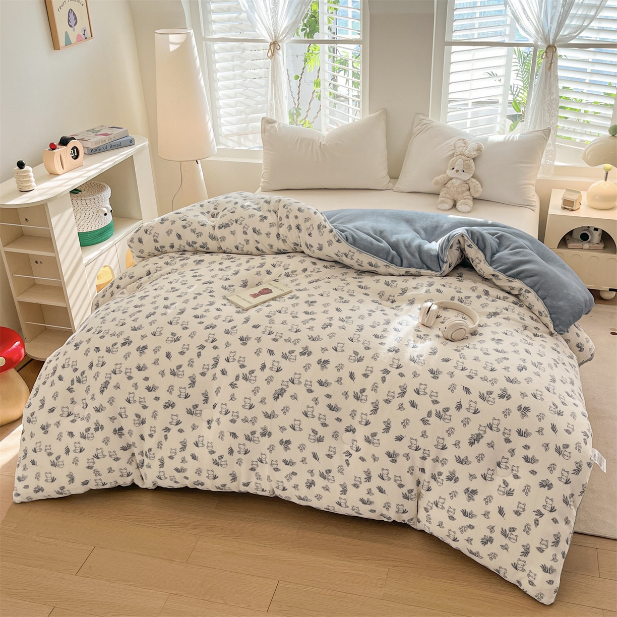 91家纺网 家纺一手货源 找家纺 换种生活 2025新款A类牛奶绒夹棉冬被被子被芯 安吉拉