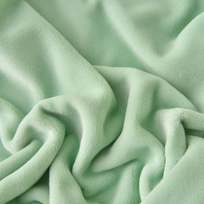 91家纺网 家纺一手货源 找家纺 牵依 2025新款高克重绣花牛奶绒四件套 足球小熊-果绿