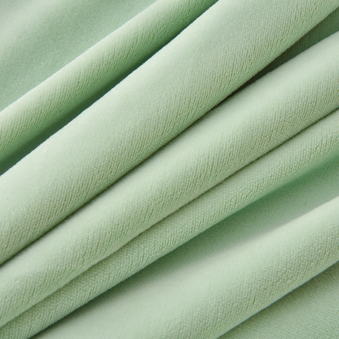 91家纺网 家纺一手货源 找家纺 牵依 2025新款高克重绣花牛奶绒四件套 足球小熊-奶油黄