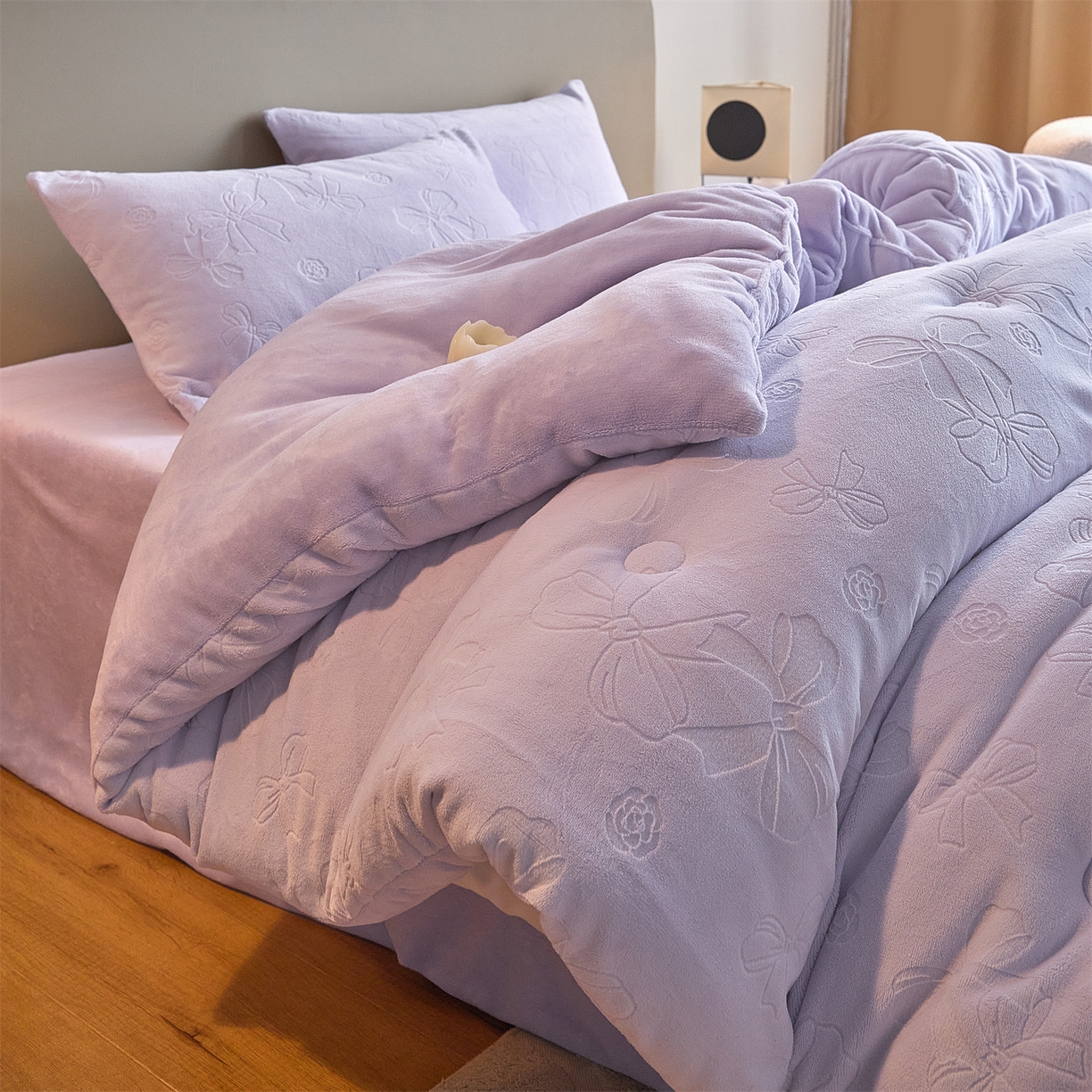 91家纺网 家纺一手货源 找家纺 换种生活 2025新款A类立体雕花绒冬被被子被芯 蝴蝶结-香芋紫