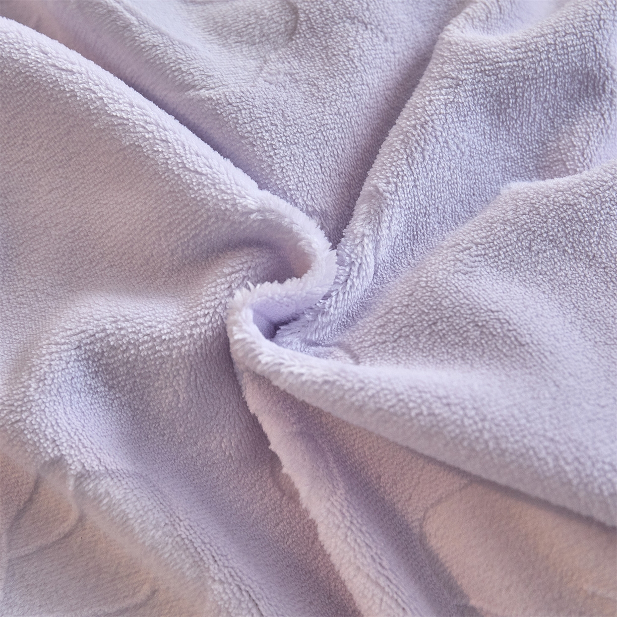 91家纺网 家纺一手货源 找家纺 换种生活 2025新款A类立体雕花绒冬被被子被芯 蝴蝶结-香芋紫