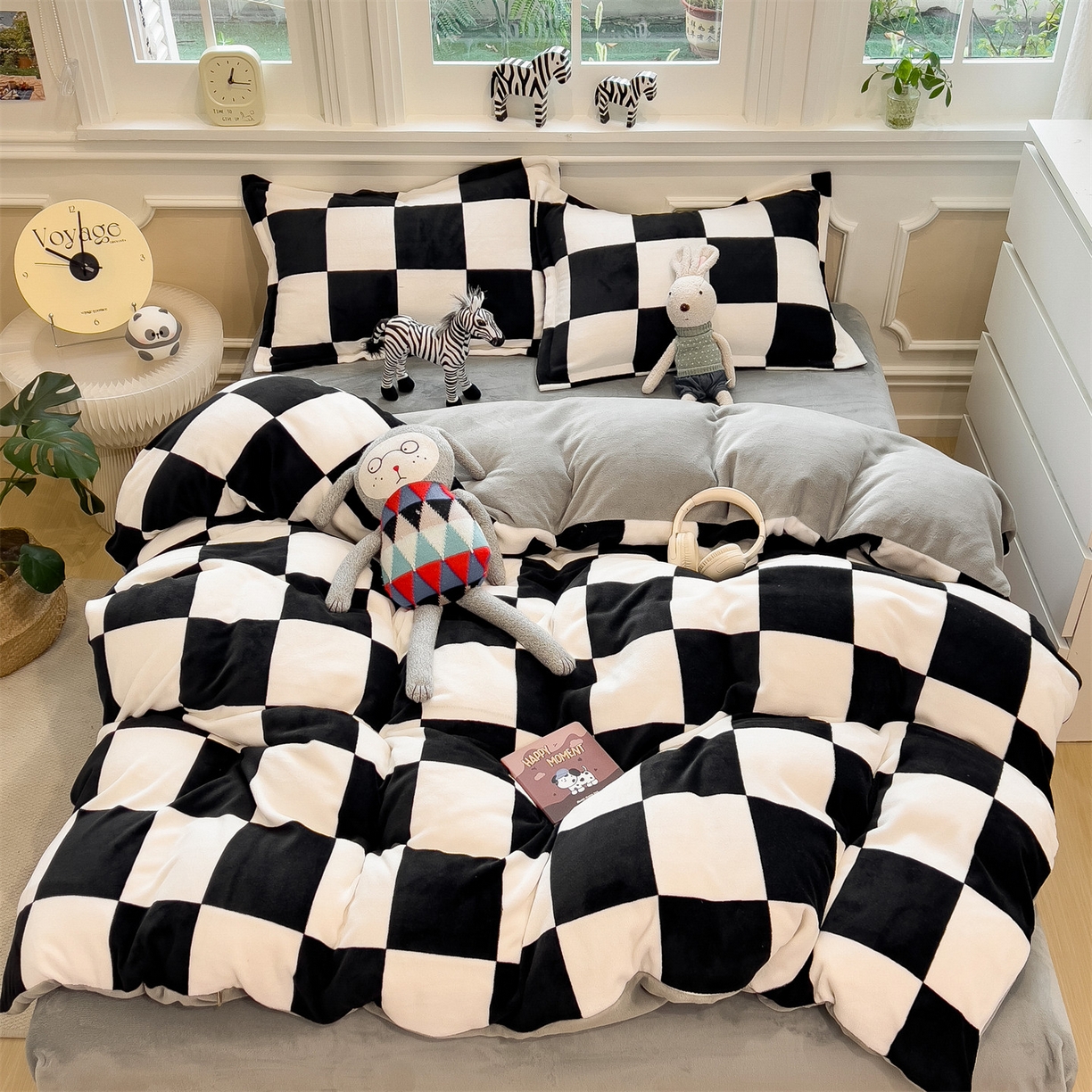 曲之慕 2025新款A类牛奶绒简约无印风格子四件套 钢琴格