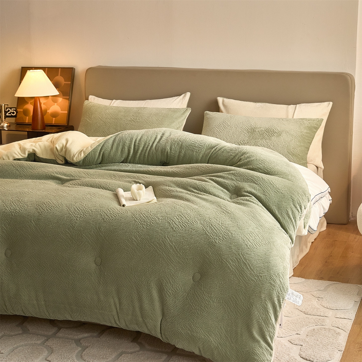 91家纺网 家纺一手货源 找家纺 换种生活 2025新款A类立体雕花绒冬被被子被芯 柔梦-橄榄绿