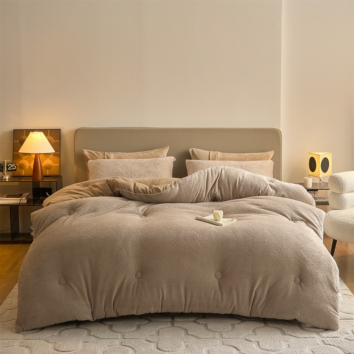 91家纺网 家纺一手货源 找家纺 换种生活 2025新款A类立体雕花绒冬被被子被芯 柔梦-卡其